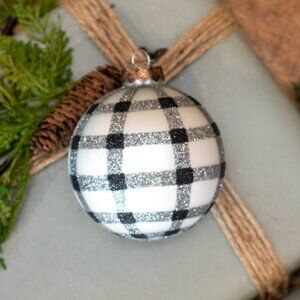 Black & White Buffalo Check Ornament